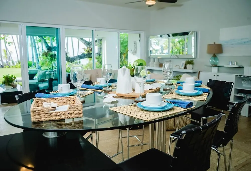 公寓 3 Bedroom First Line Beach Apt At Playa Bonita El Paraiso Building 101 拉斯特拉纳斯