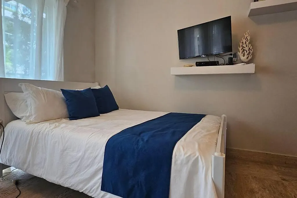 3 Bedroom First Line Beach Apt At Playa Bonita El Paraiso Building 101 拉斯特拉纳斯 0*,  多米尼加共和国