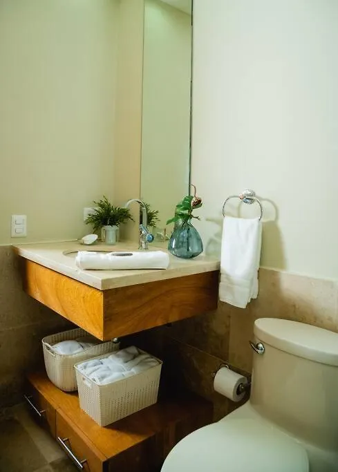 公寓 3 Bedroom First Line Beach Apt At Playa Bonita El Paraiso Building 101 拉斯特拉纳斯