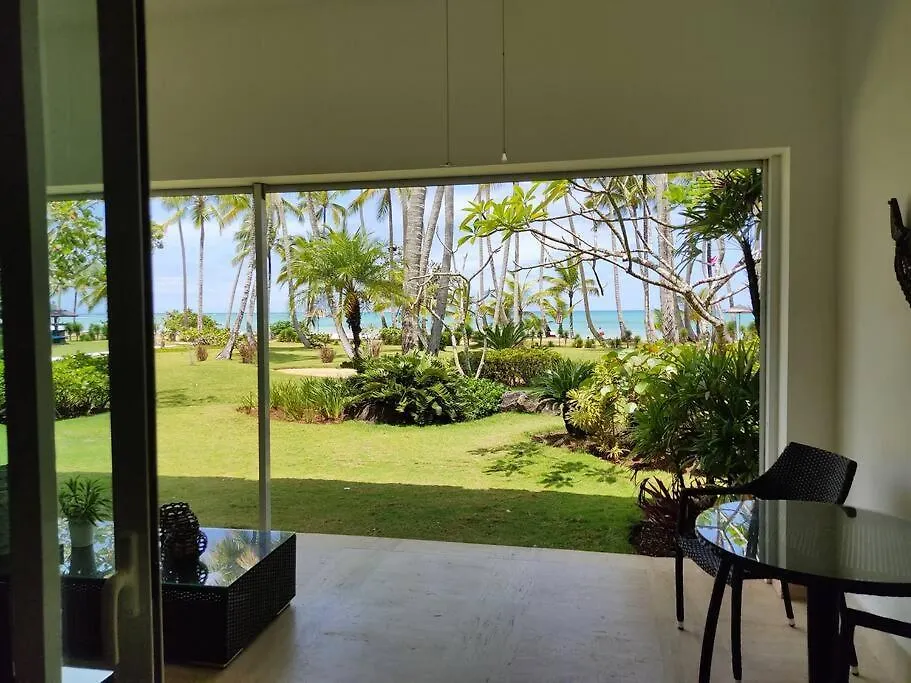 3 Bedroom First Line Beach Apt At Playa Bonita El Paraiso Building 101 拉斯特拉纳斯
