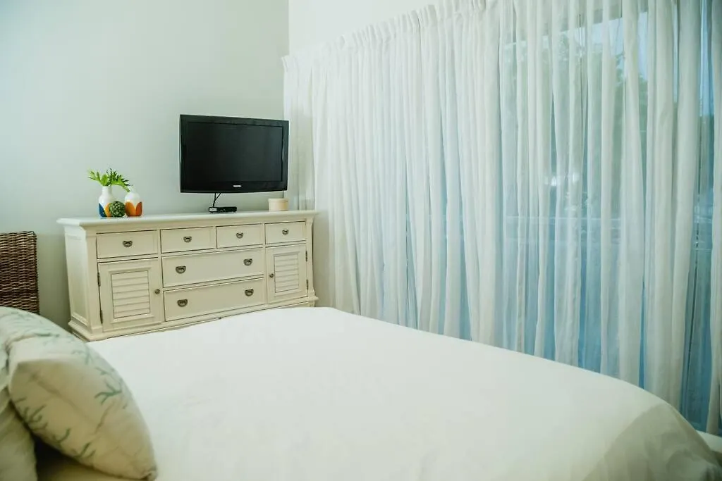 3 Bedroom First Line Beach Apt At Playa Bonita El Paraiso Building 101 拉斯特拉纳斯 多米尼加共和国